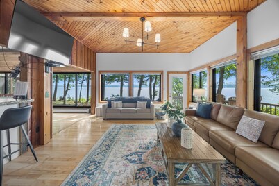 Hook Wine & Sinker - Stunning 6 Bedroom Contemporary on Seneca Lake!