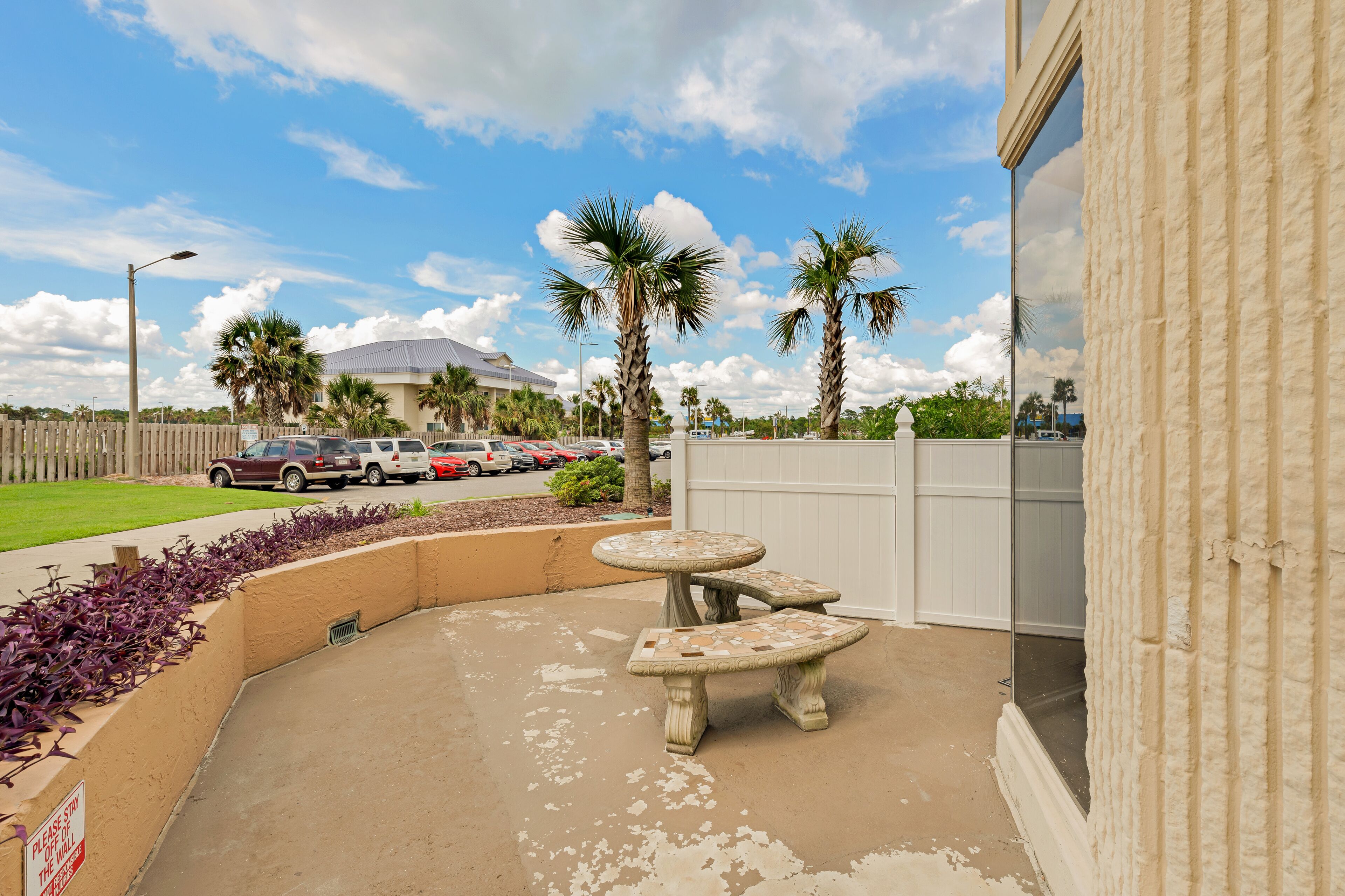 Top of the Gulf Condo with pools, gym, & direct beach access on the Gulf