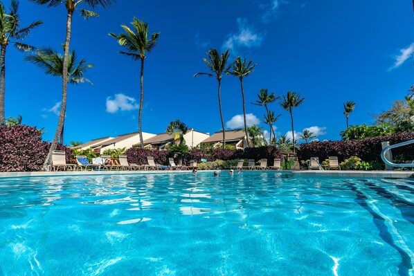 A heated pool - Maui Kamaole M-105 Ground Floor, Spacious, Secluded, Full A/C, Great Location (Kihei)