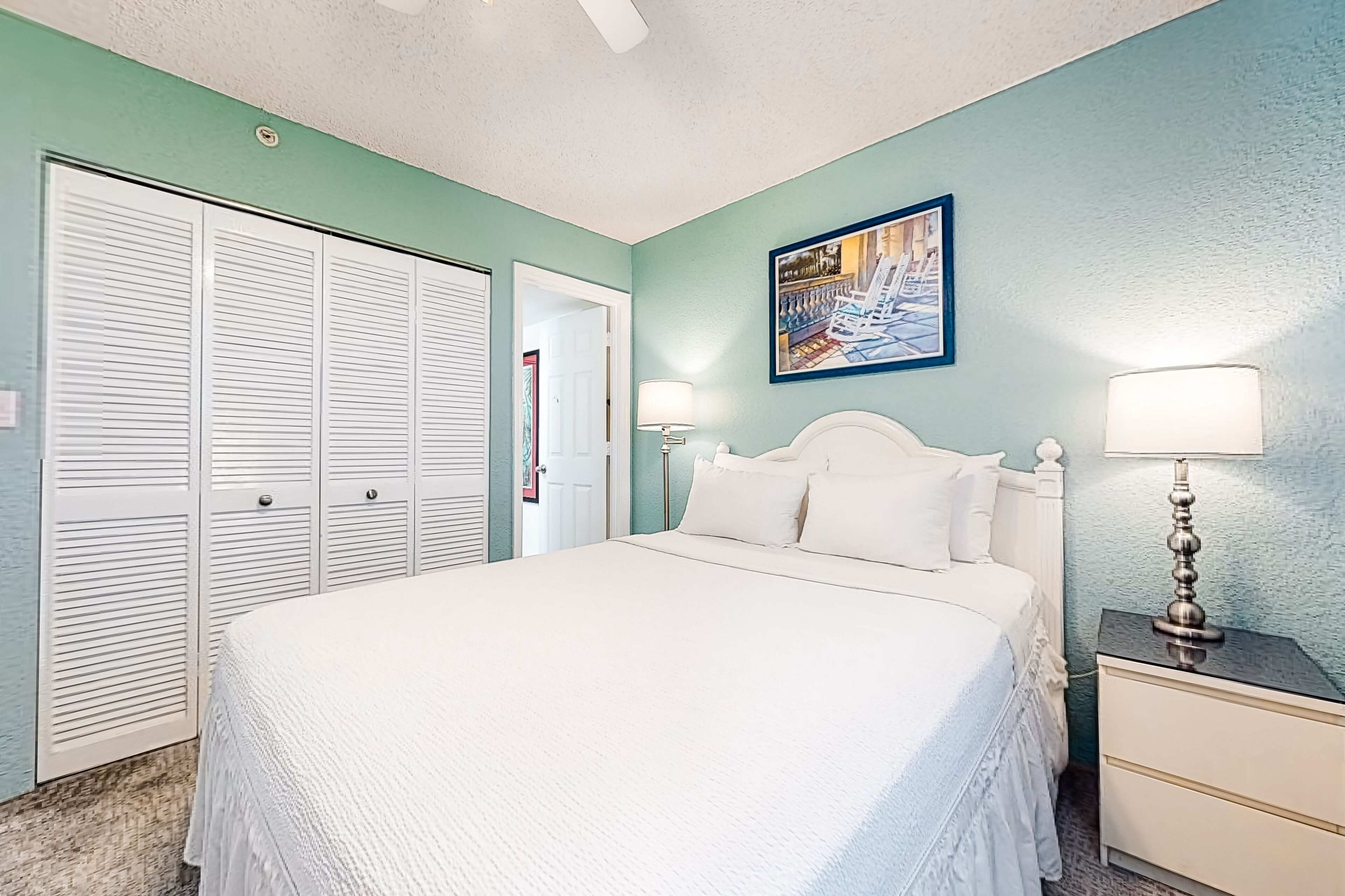 2 chambres, fer et planche à repasser, Internet gratuit, draps fournis