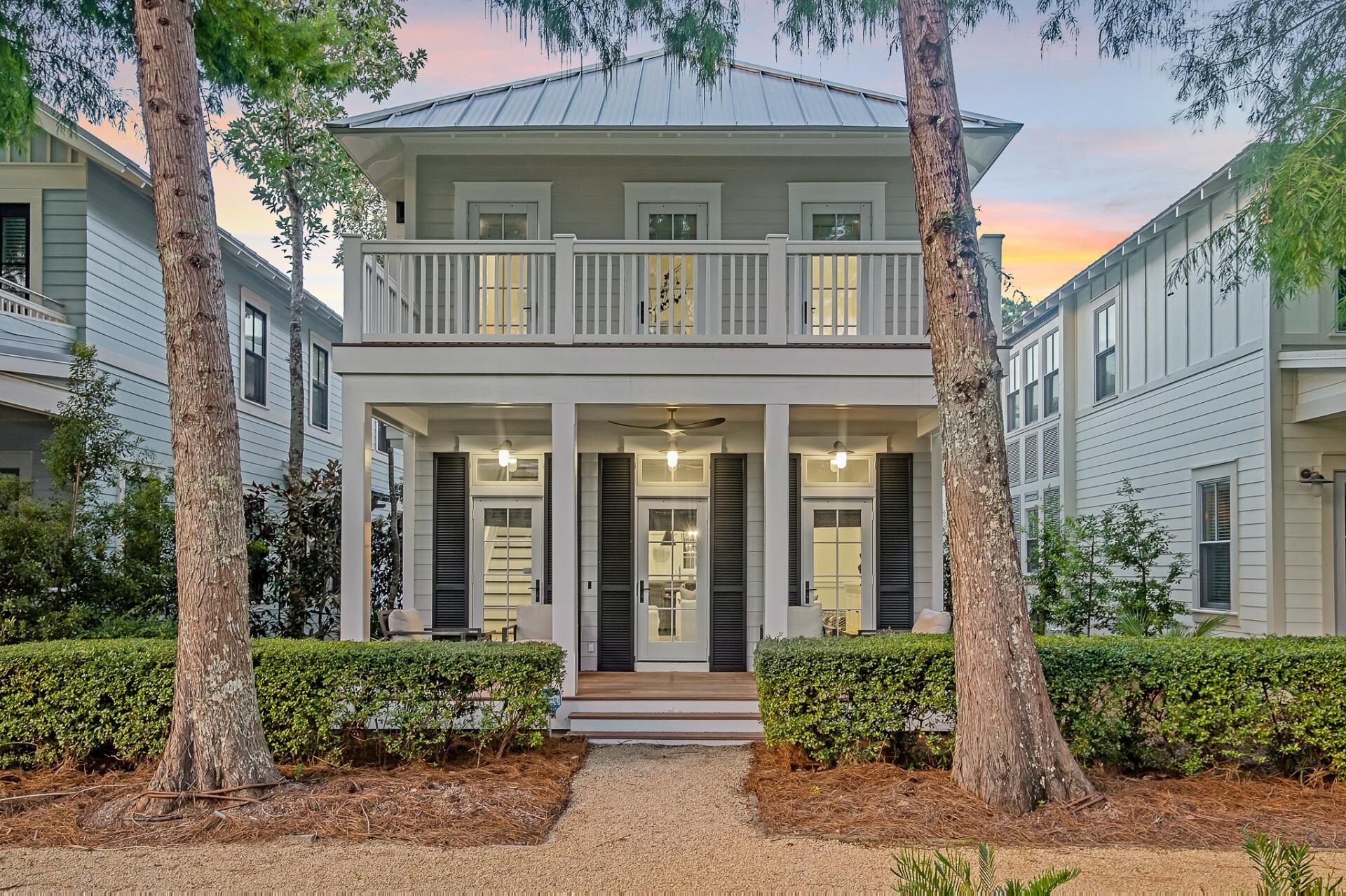 Fall Availability! Golf Cart! Quick access to Community Pool! Open Porch Space!