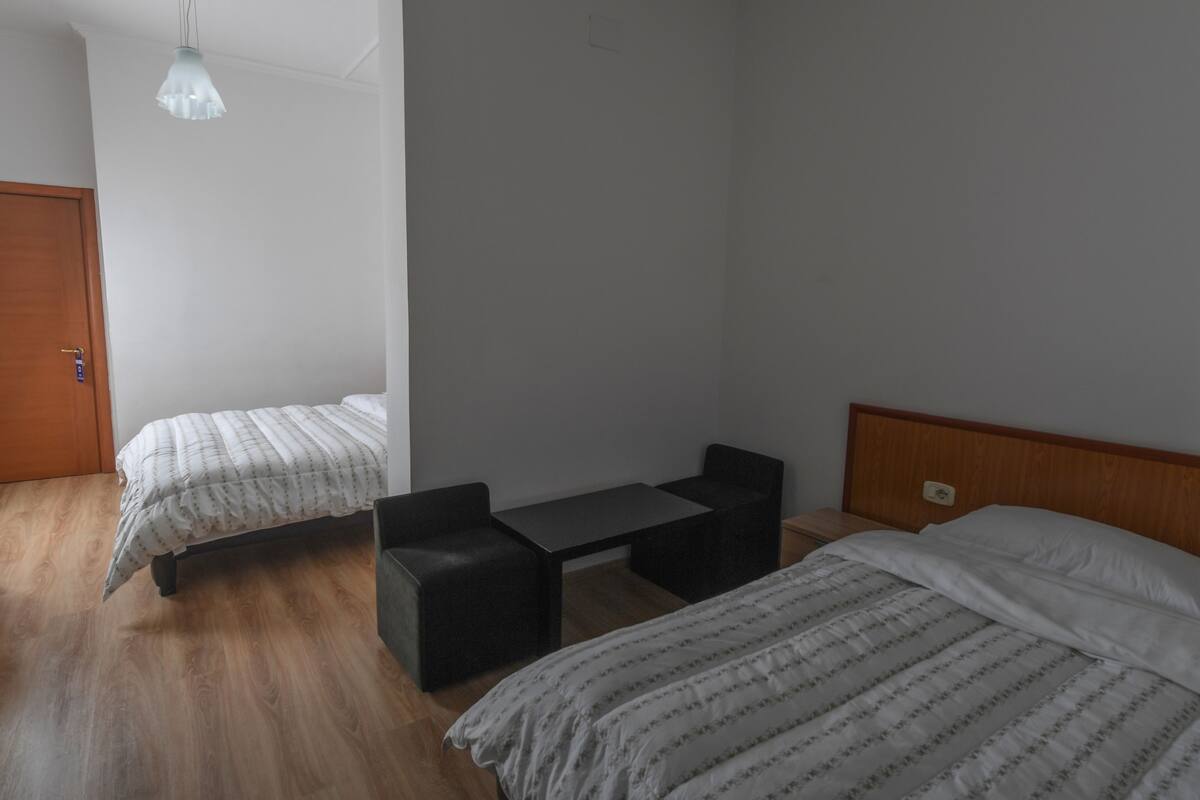 Minibar, rollaway beds, free WiFi