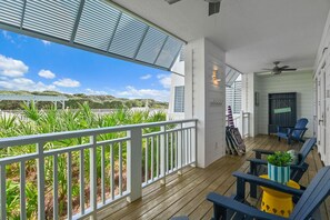 Property grounds - 🌊Luxury Gulf-Front Watercolor Townhome 9 | Newly Renovated 🌊 (Santa Rosa Beach)