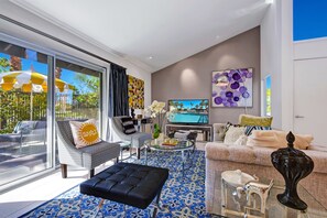 Smart TV, DVD player - Biltmore Regency - Hollywood Regency Glam Condo! (Palm Springs)