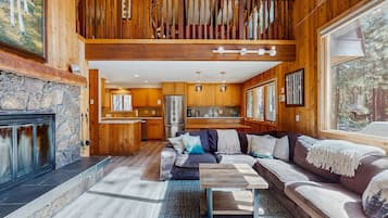 TV, fireplace, DVD player, stereo