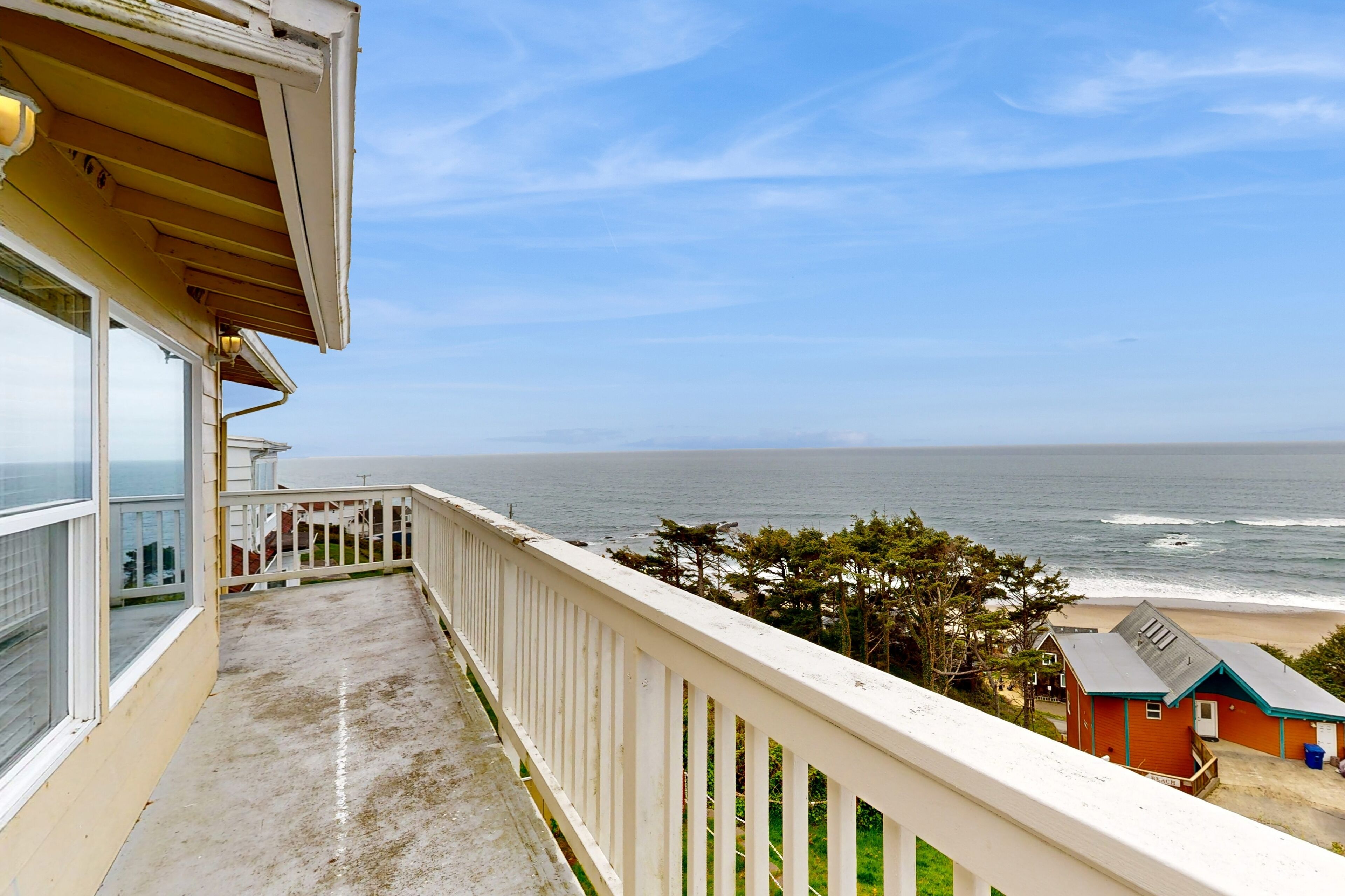 Newly Remodeled Condo with Marvelous Ocean Views, Easy Beach Access - Dogs OK