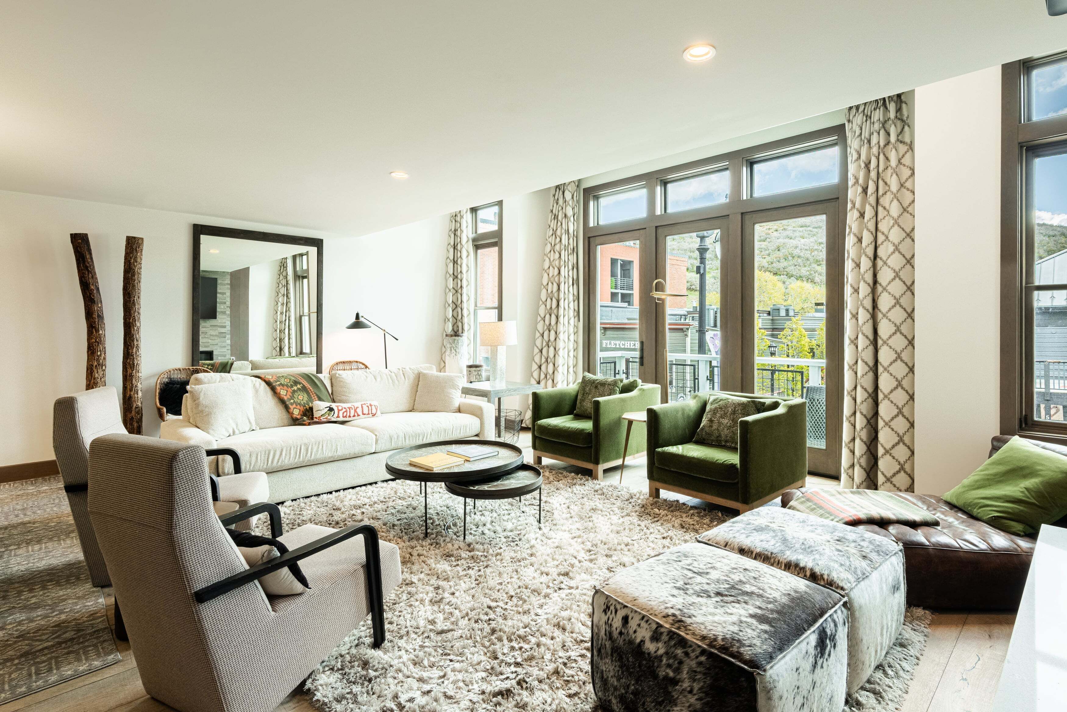 Televisión y chimenea 