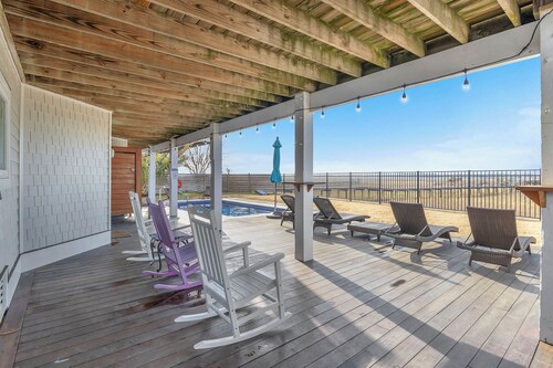 Spacious Sound Front Home with Private Pool!