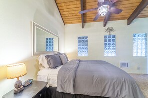 2 chambres, fer et planche à repasser, accès au Wi-Fi (inclus)