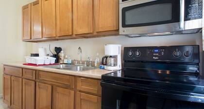 Salem Spacious Second Floor 3-4BR!