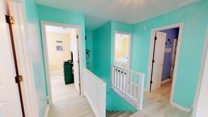 5 bedrooms, iron/ironing board, free WiFi, bed sheets