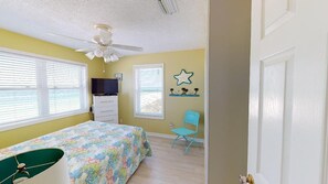 5 chambres, fer et planche à repasser, Wi-Fi gratuit, draps fournis