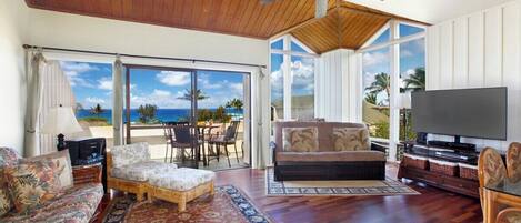 Fernseher, DVD-Player, Stereoanlage