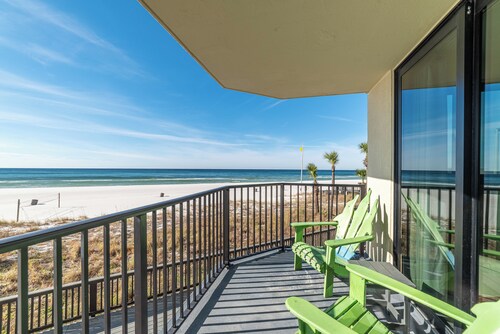 Dolphin Watch Sunbird-PCB Beachfront-1/1-Watch the Dolphins from your Private Balcony