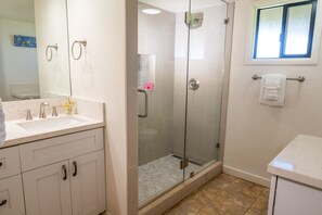 Shower, towels