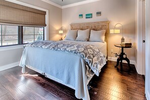 4 Schlafzimmer, Bügeleisen/Bügelbrett, kostenloses WLAN, Bettwäsche