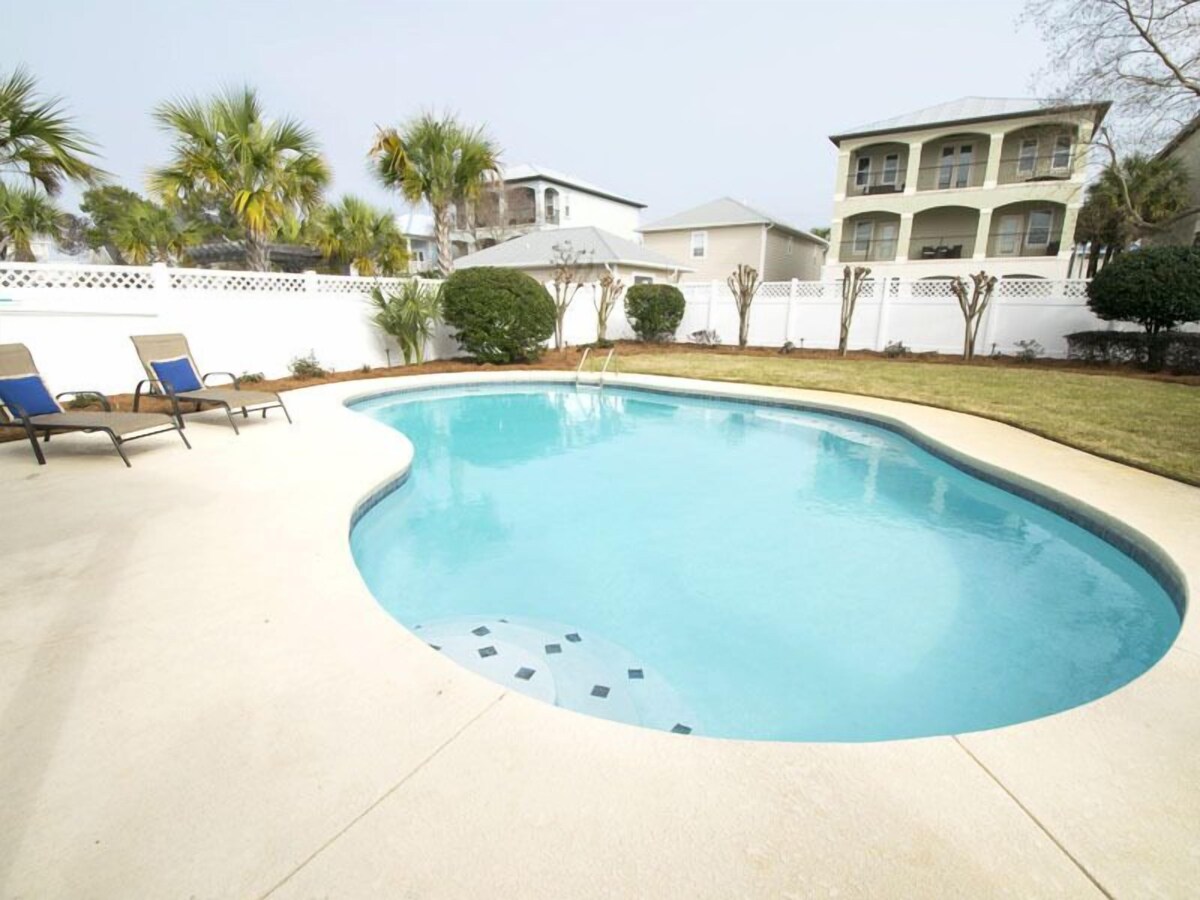 Photo 3 of Ocean Breeze | Pet Friendly, Beach Front, Pool!