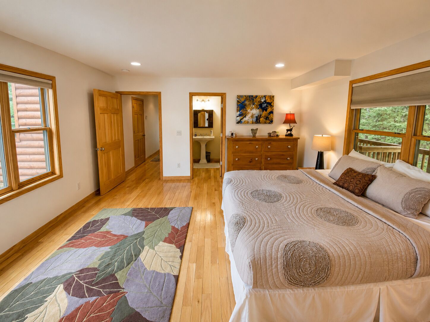 4 bedrooms, iron/ironing board, travel crib, free WiFi