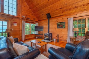 Smart TV, fireplace, table football, ping pong