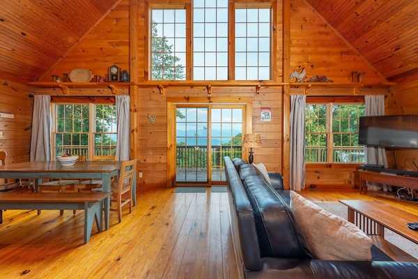 Welcome to Christmas Tree Cabin!