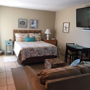 Iron/ironing board, free WiFi, bed sheets