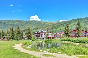 المنشأة من الخارج