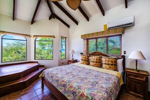 2 Schlafzimmer, Bügeleisen/Bügelbrett, Reisekinderbett, kostenloses WLAN