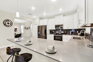 Fridge, stovetop, toaster