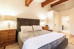 2 bedrooms, iron/ironing board, travel crib, WiFi