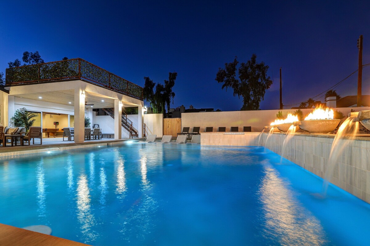 Old Town Scottsdale WILD WEST ESTATE - 7BR, Pool, Spa, Golf, Bocce!