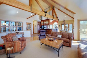 Een televisie, een open haard, een dvd-speler en boeken