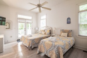 4 soverom, strykejern/-brett, wi-fi (inkludert) og sengetøy