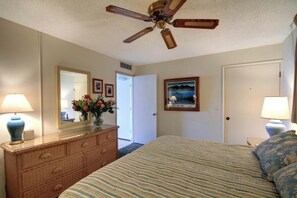 1 bedroom, iron/ironing board, WiFi (free), bed sheets