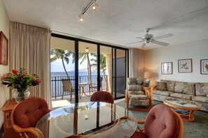 Smart TV, DVD player, stereo - Kihei Beach #405 – Breathtaking Ocean Views and Tranquil Comfort
 (Kihei, Maui)