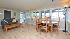 TV, DVD player - Serenity Cove - Tranquil Setting and Level Lakefront! (Branchport)