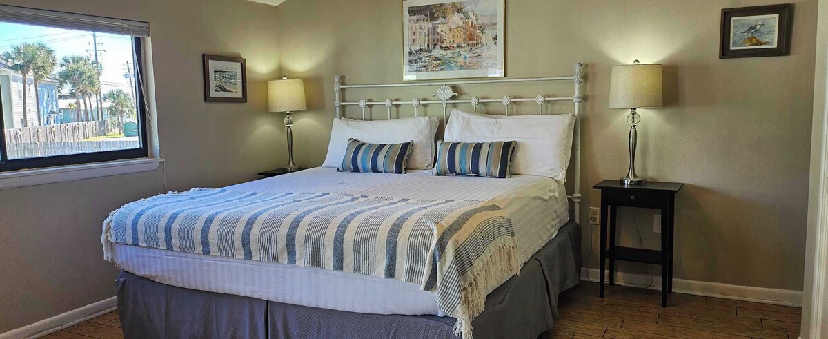 Photo 4 of Beach Service Included | Private Beach | Complex Pool | Chateau La Mer 2D!