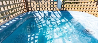 OceanView, Hot Tub, Pets OK, Fenced Yard, Playset, VolleyBall (1303B)