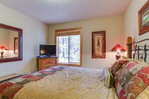 3 chambres, fer et planche à repasser, accès Internet, draps fournis