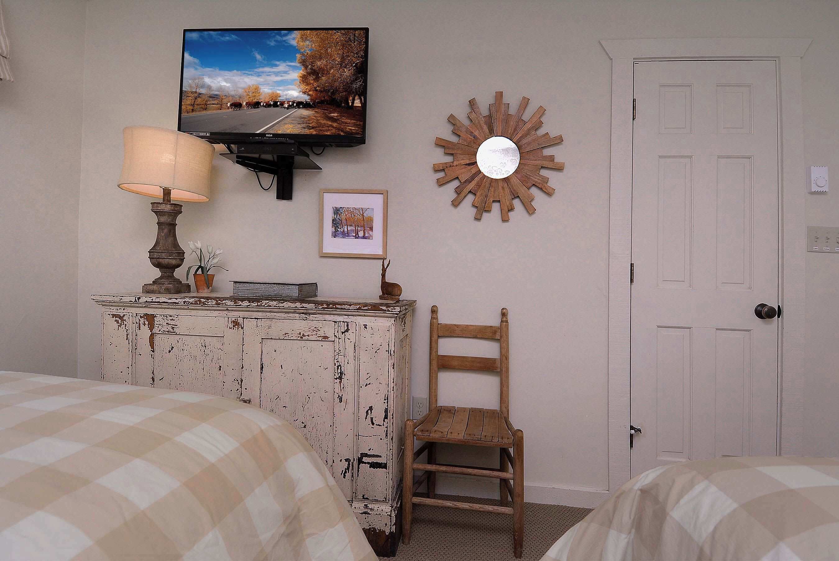 4 bedrooms, iron/ironing board, travel cot, WiFi