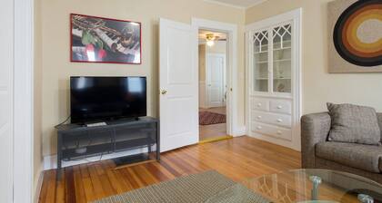 Salem Spacious First Floor 3-4BR!