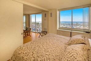 1 bedroom, iron/ironing board, internet, bed sheets