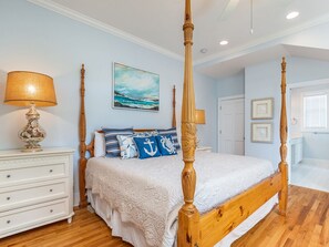 3 bedrooms, iron/ironing board, Internet, bed sheets - Marshview Hideaway | Pet Friendly, Marsh Views! (Tybee Island)