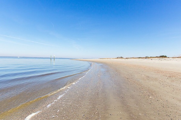 Una playa cerca