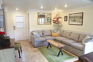 Smart TV, books, offices