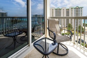 Property grounds - Contemporary condo w/beach views from private balcony! (Destin)