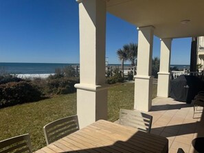 Outdoor dining - Villas at Santa Rosa #A102 - Location, location, location. (Santa Rosa Beach)