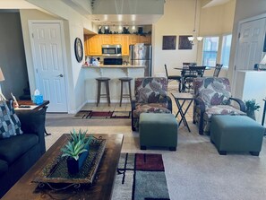 Een televisie en een dvd-speler