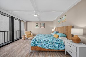 3 bedrooms, iron/ironing board, WiFi, bed sheets - Sundial R204 is a 3/2 Vacation Rental on Sanibel Island (Sanibel)