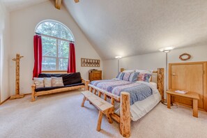 3 habitaciones, tabla de planchar con plancha, internet y ropa de cama 