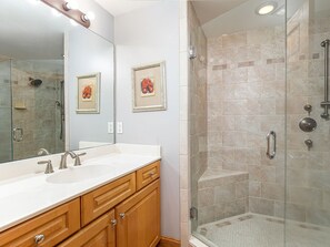Hair dryer, towels - Tybee Beach Club 122 | Ocean Views, Balcony! (Tybee Island)